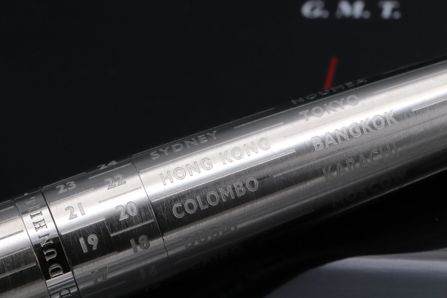 Dunhill AD2000 GMT Limited Edition Fountain Pen