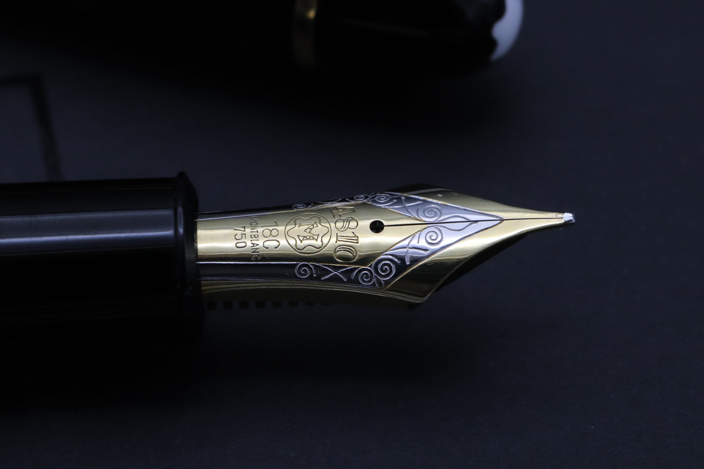 Montblanc Meisterstuck 149 Gold-Coated Fountain Pen - 1965-68 - Broad Nib