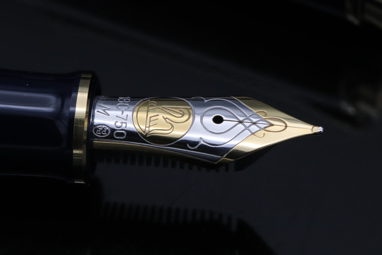 Pelikan Souveran M800 Concerto Limited Edition Fountain Pen