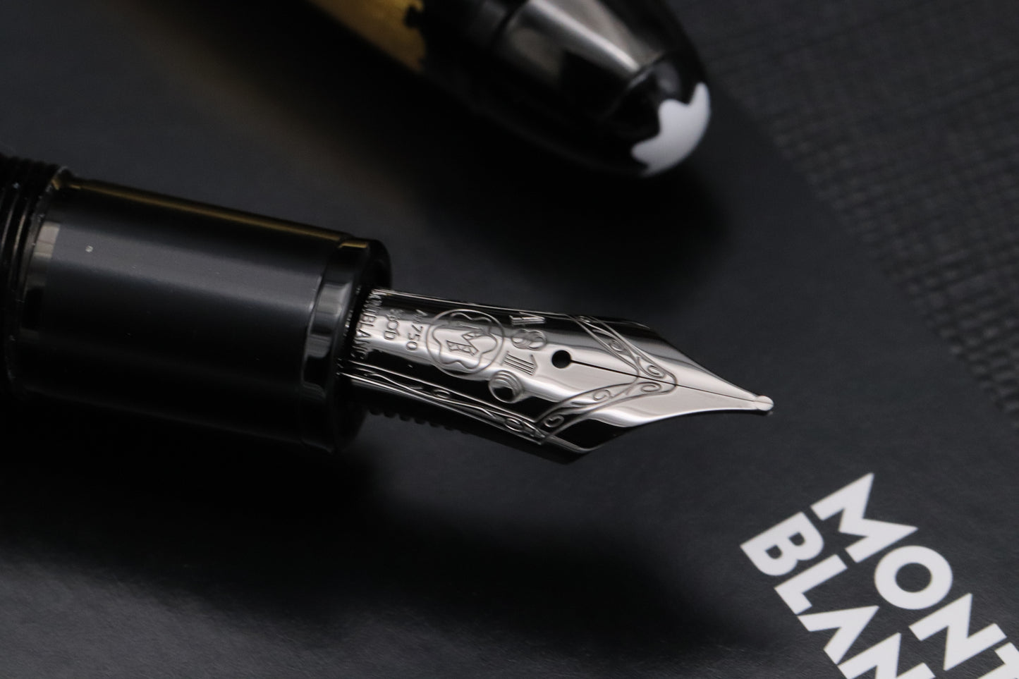 Montblanc Meisterstuck 146 LeGrand Solitaire Gold Leaf Fountain Pen - UNUSED