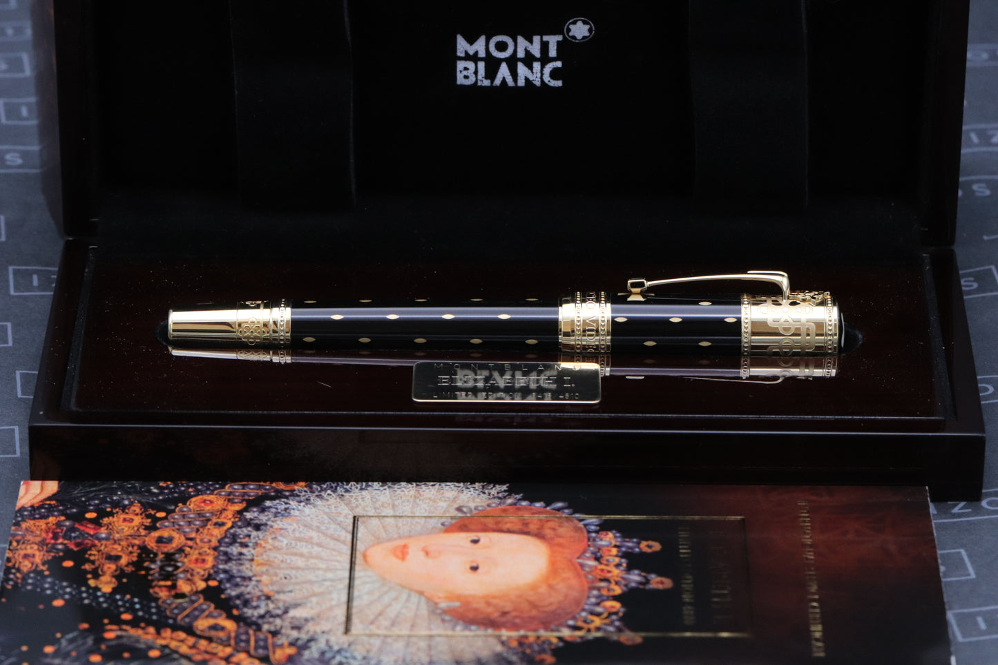Montblanc Patron of Art 4810 Elizabeth I Fountain Pen - NEVER INKED