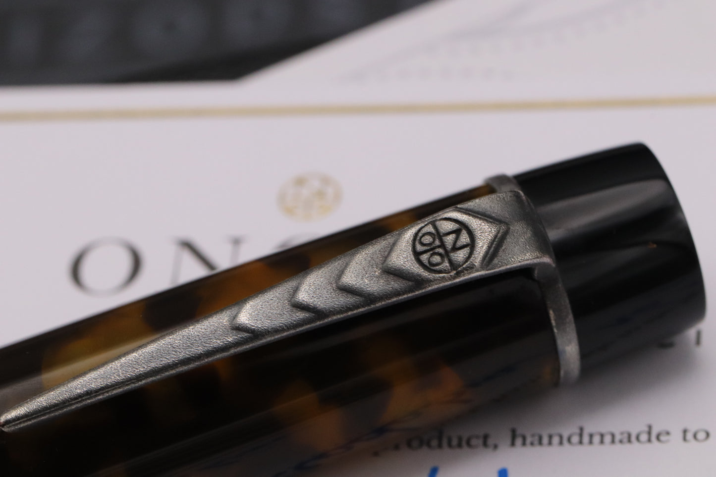 Onoto Magna Tortoiseshell Abracadabra Custom Fountain Pen - EF #8 Ti Nib