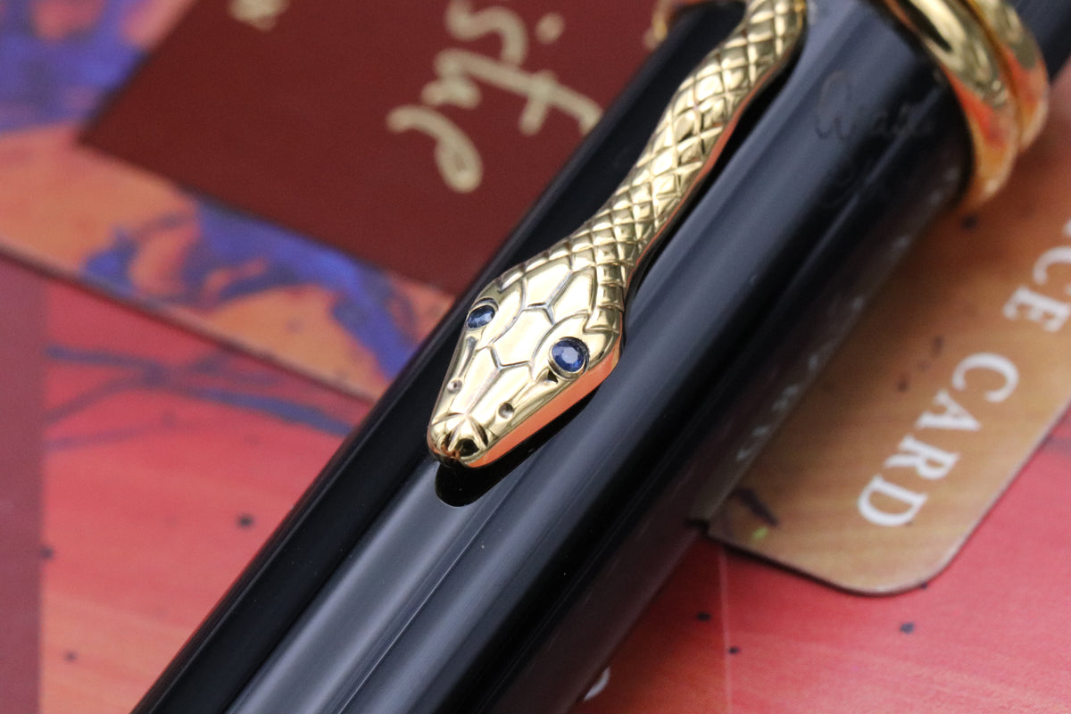 Montblanc Writers Edition Agatha Christie Vermeil Fountain Pen - NEVER INKED
