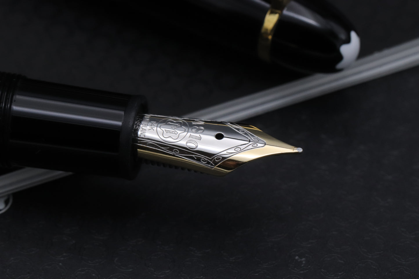 Montblanc Meisterstuck 147 Traveller Gold Coated Fountain Pen with Pouch
