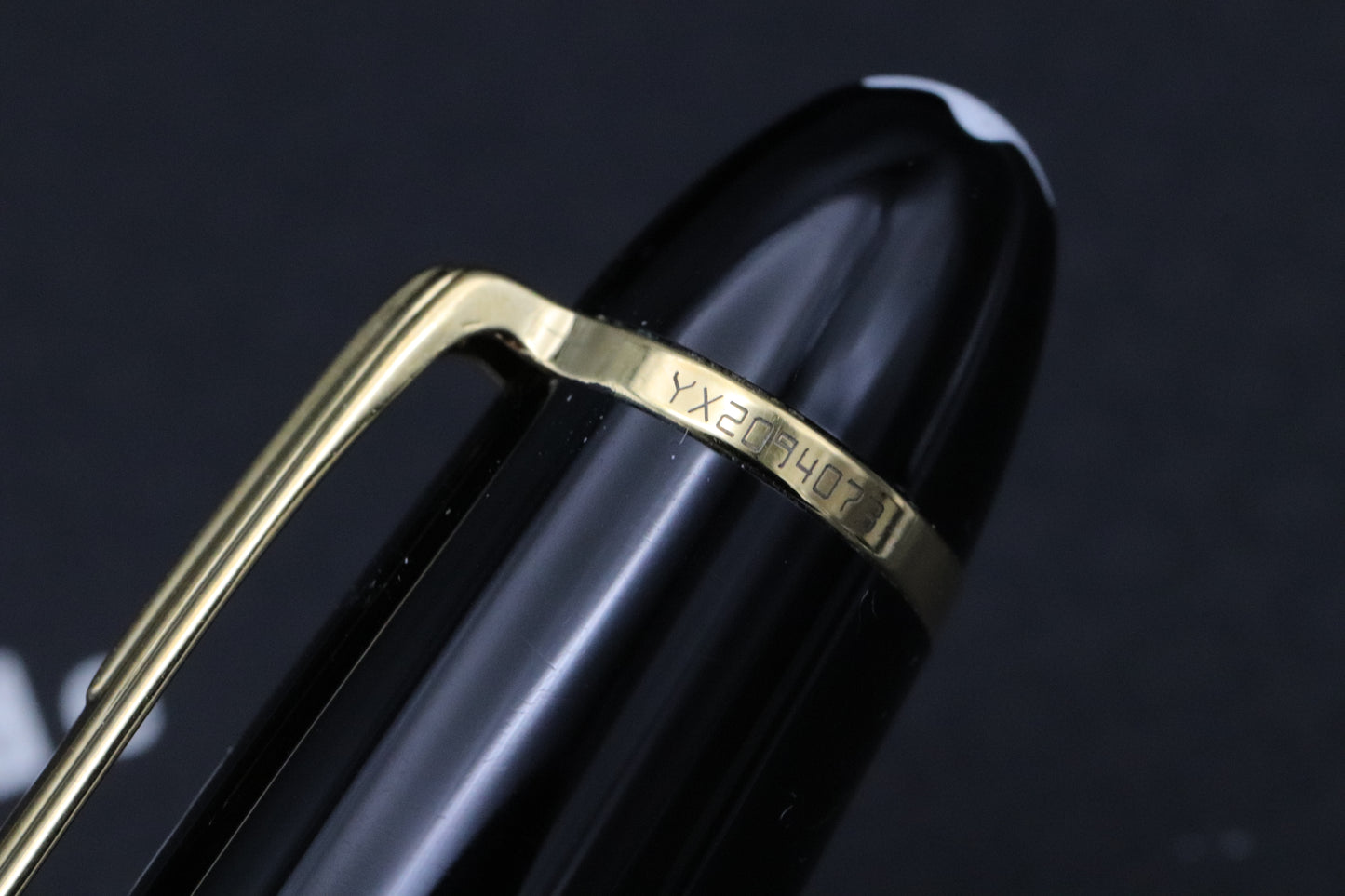 Montblanc Meisterstuck 147 Traveller Gold Coated Fountain Pen with Pouch