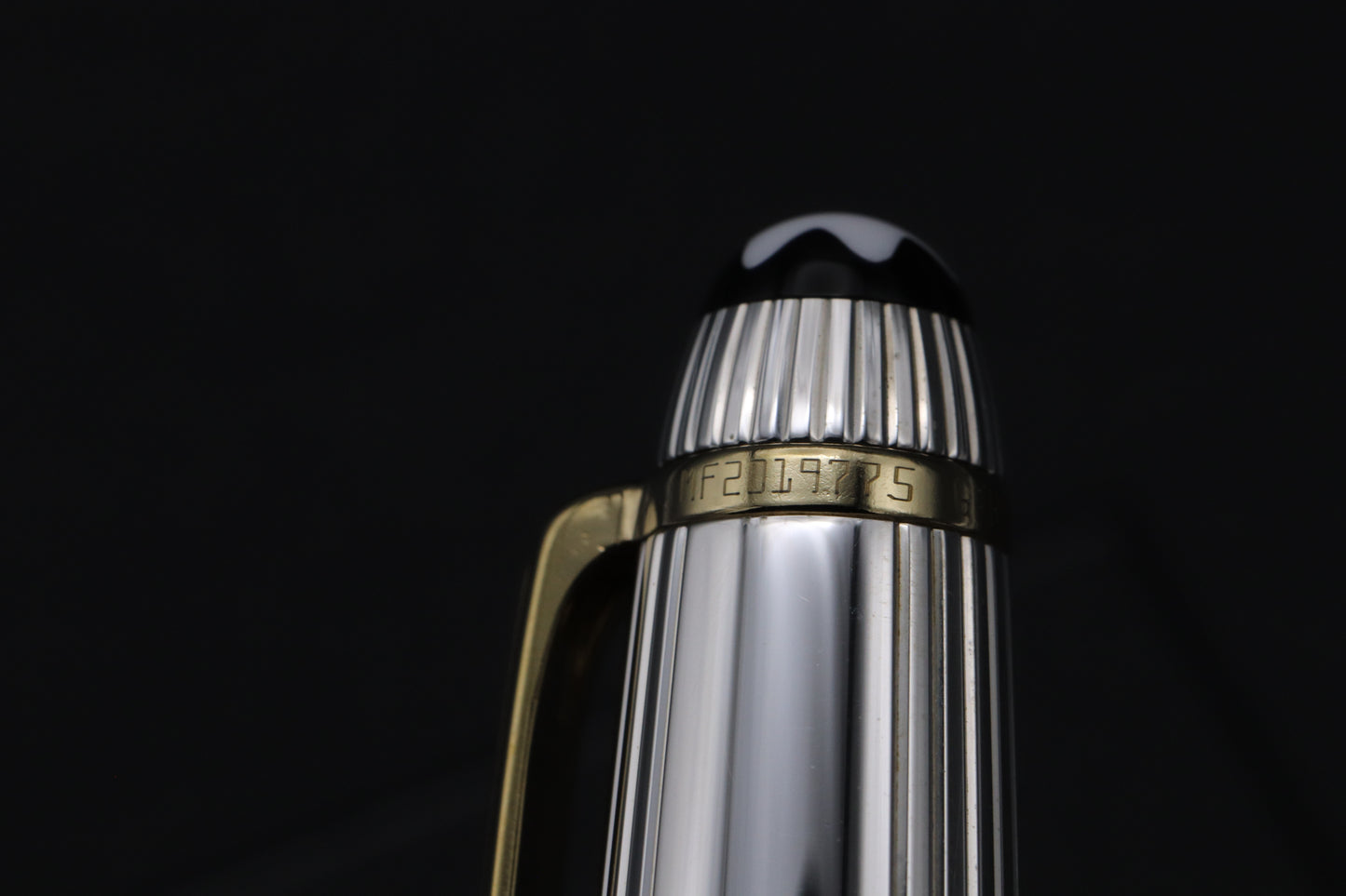 Montblanc Meisterstuck 164 Classique AG925 Pinstripe Doue Ballpoint Pen