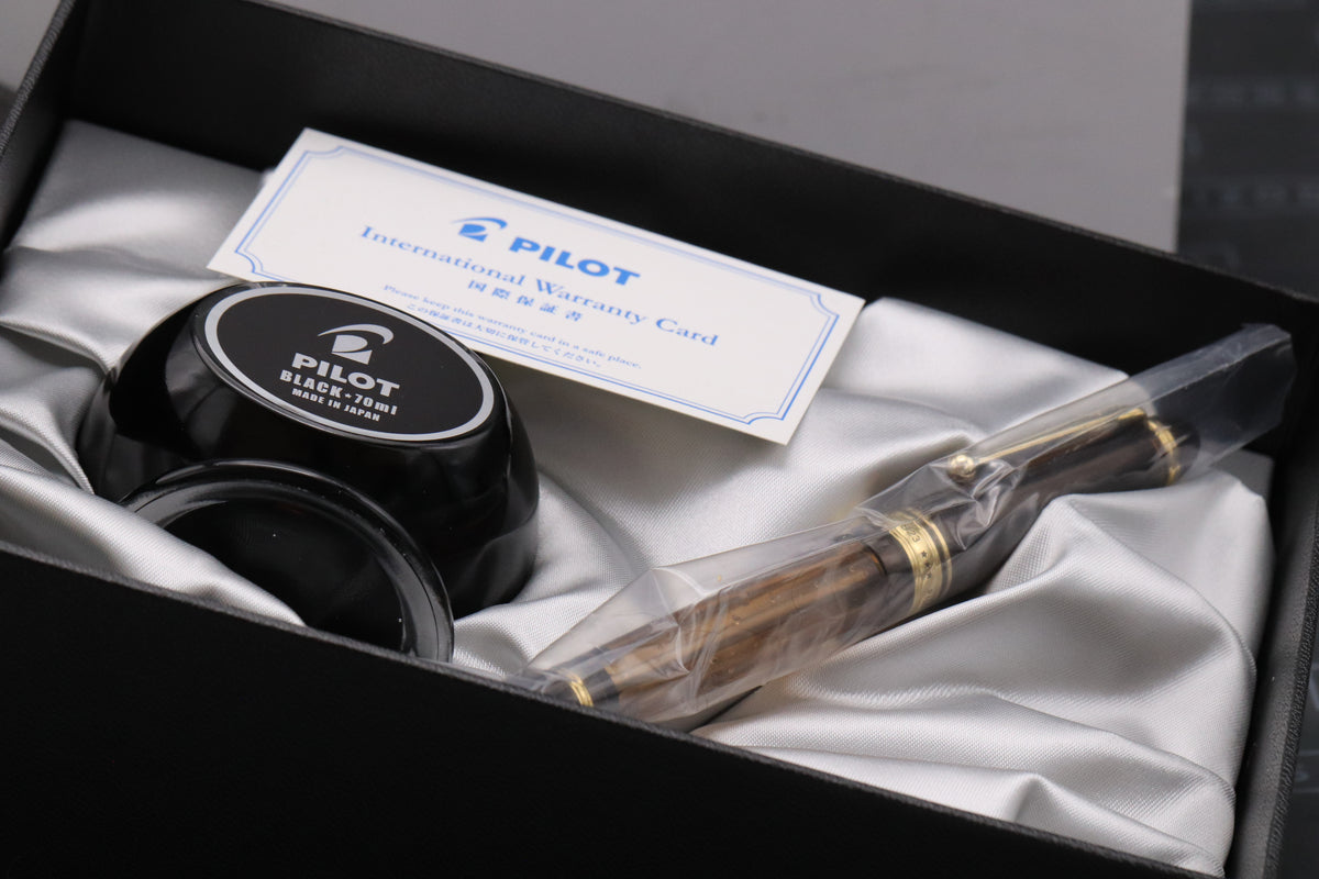 Pilot Custom 823 Amber Fountain Pen