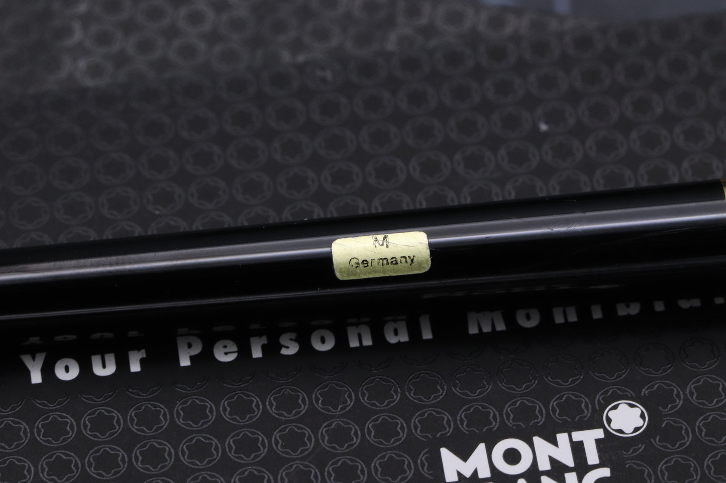 Montblanc Noblesse Oblige Black Fountain Pen