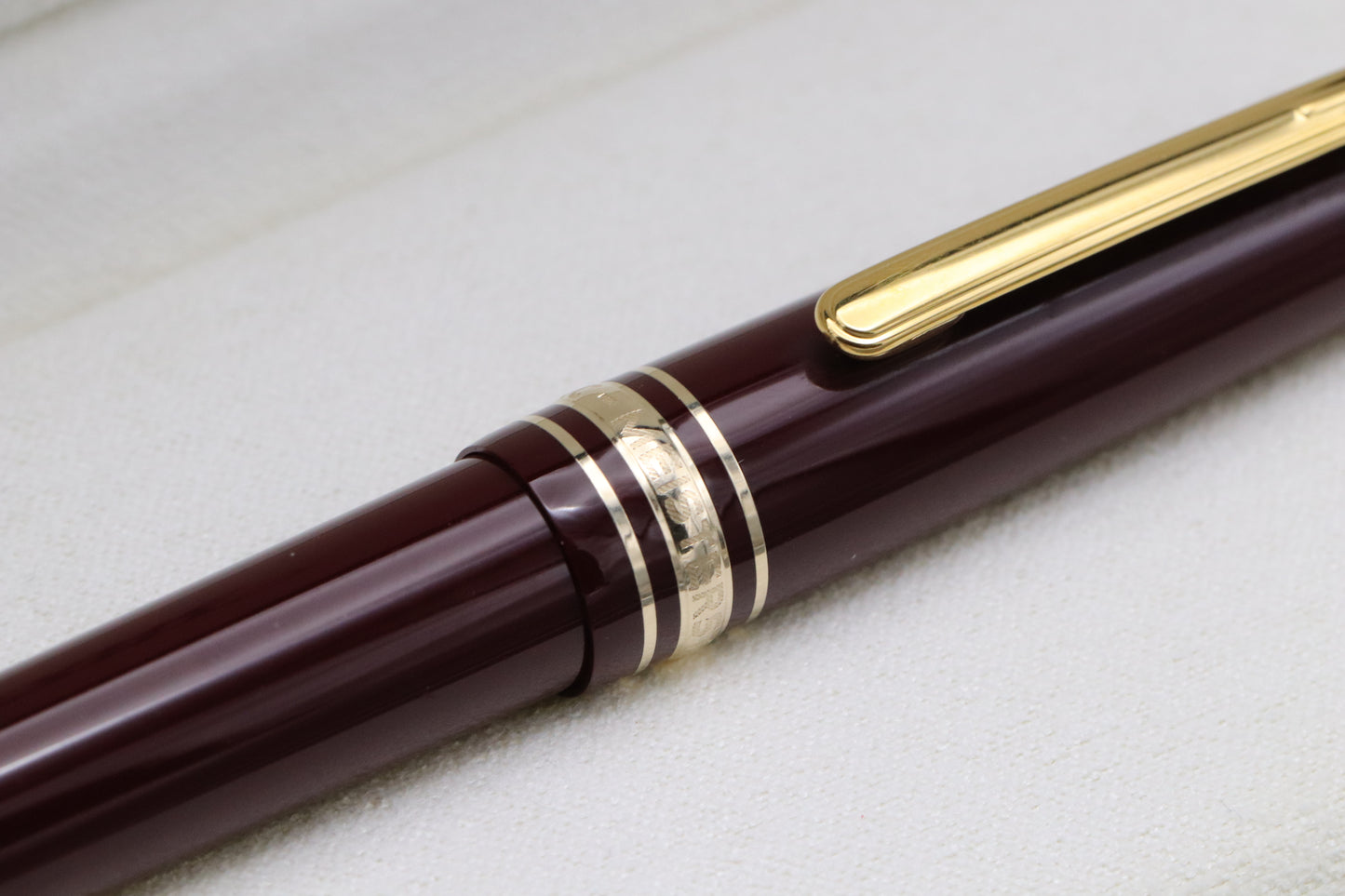 Montblanc Meisterstuck 145 Classique Bordeaux Fountain Pen - BB Nib