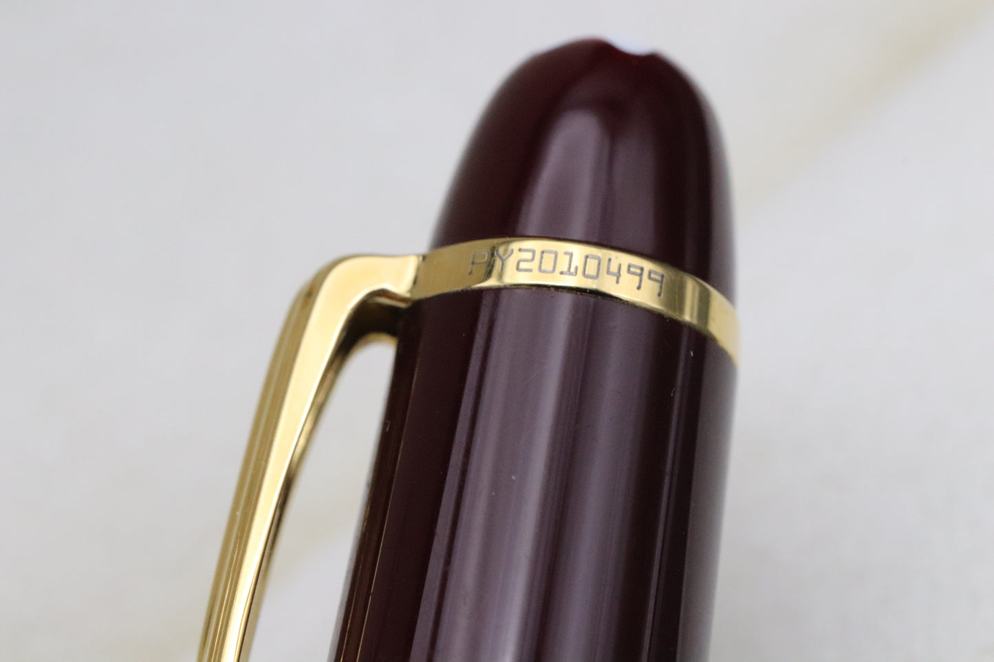 Montblanc Meisterstuck 145 Classique Bordeaux Fountain Pen - BB Nib