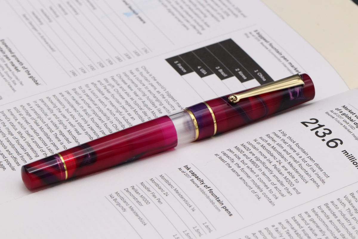 Delta Dune Mirage Gold Trim Fountain Pen