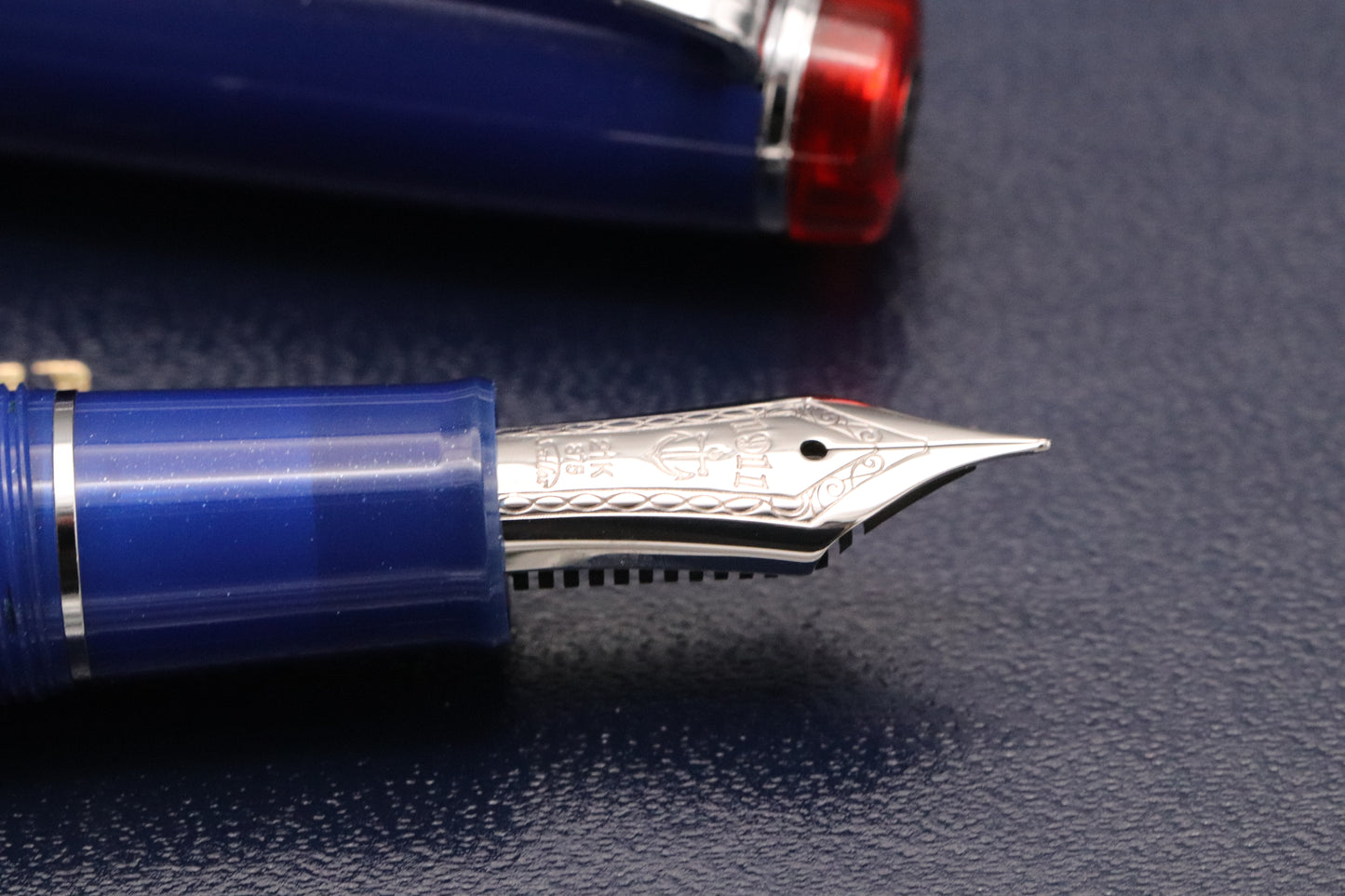 Sailor Professional Gear Sunset Over The Ocean Fountain Pen