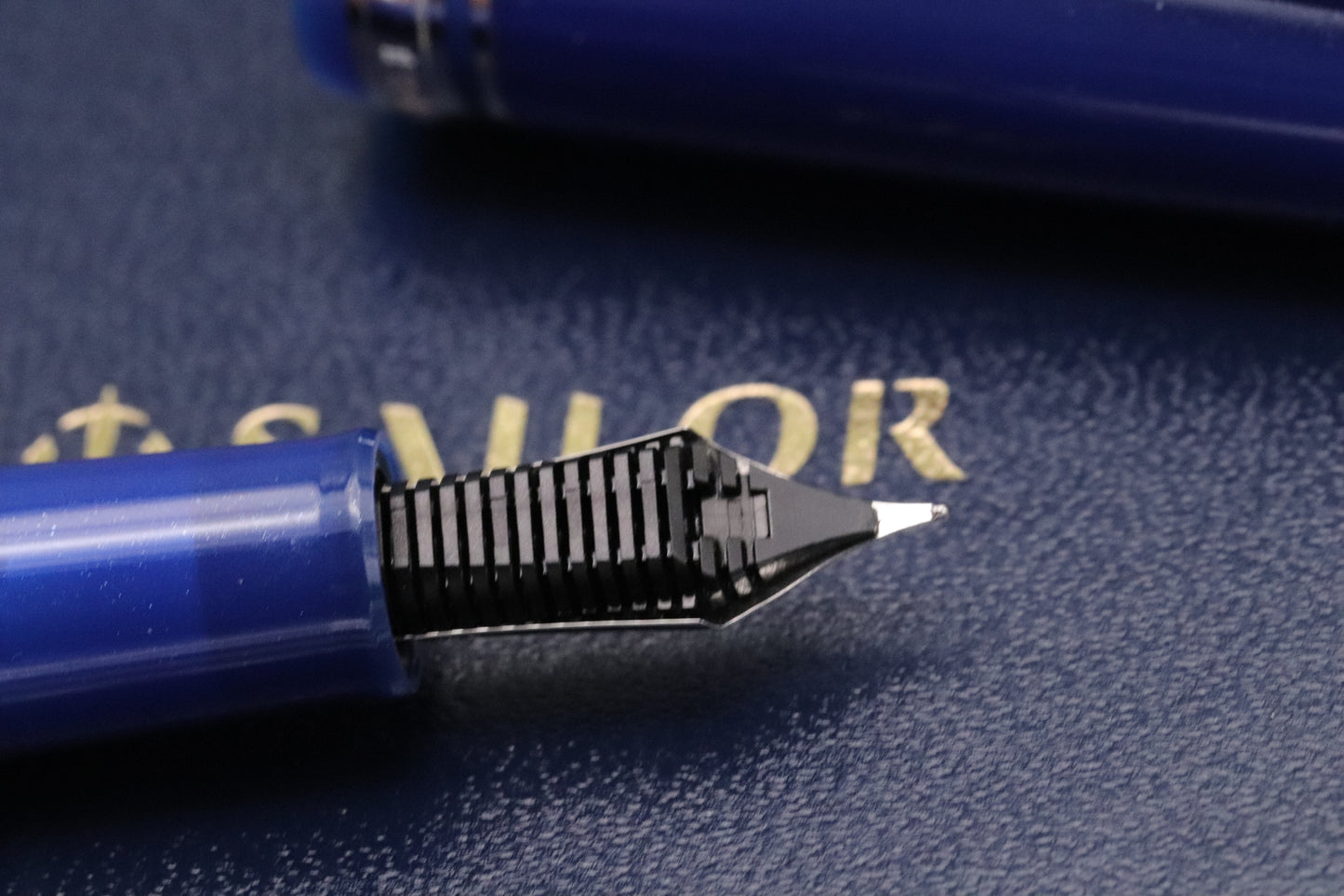 Sailor Professional Gear Sunset Over The Ocean Fountain Pen