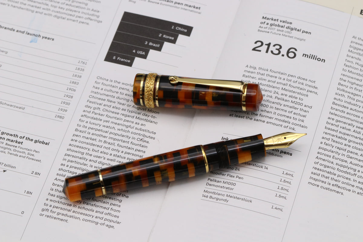Maiora Alpha OroArancio Fountain Pen