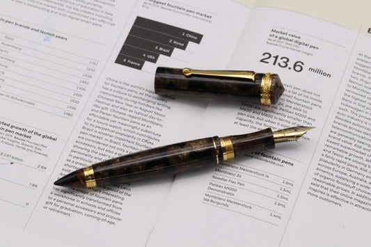 Delta 39+1 Write Balance Limited Edition Celluloid Fountain Pen - 18k Extra Fine Nib