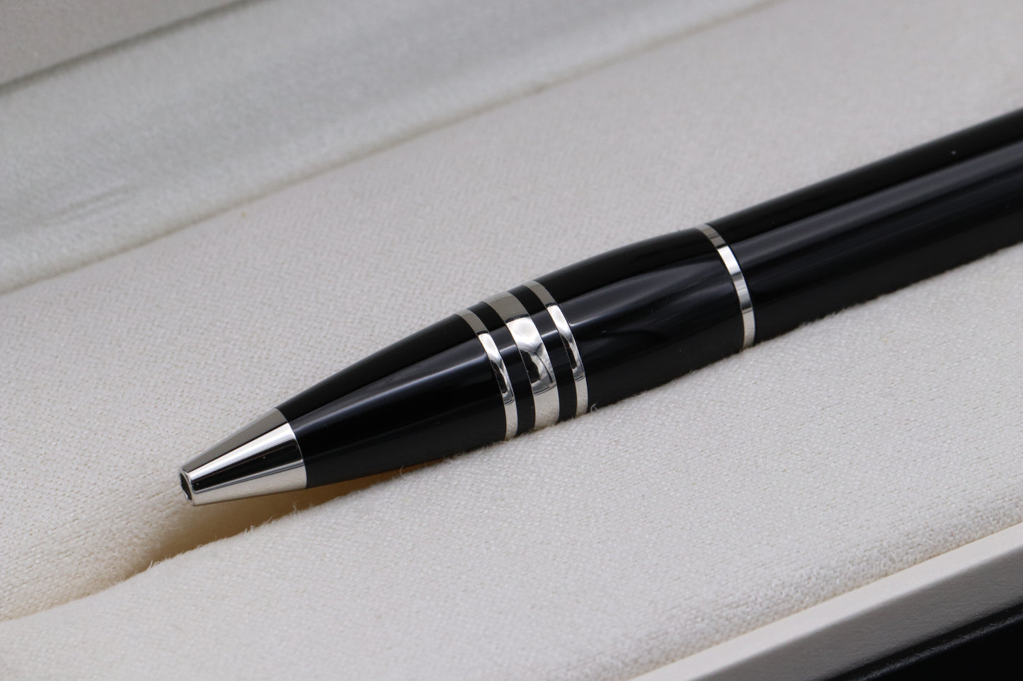 Montblanc Starwalker Platinum Resin Ballpoint Pen - UNUSED