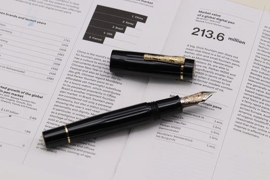 Delta Bio+16 Black Fountain Pen - #8 Nib