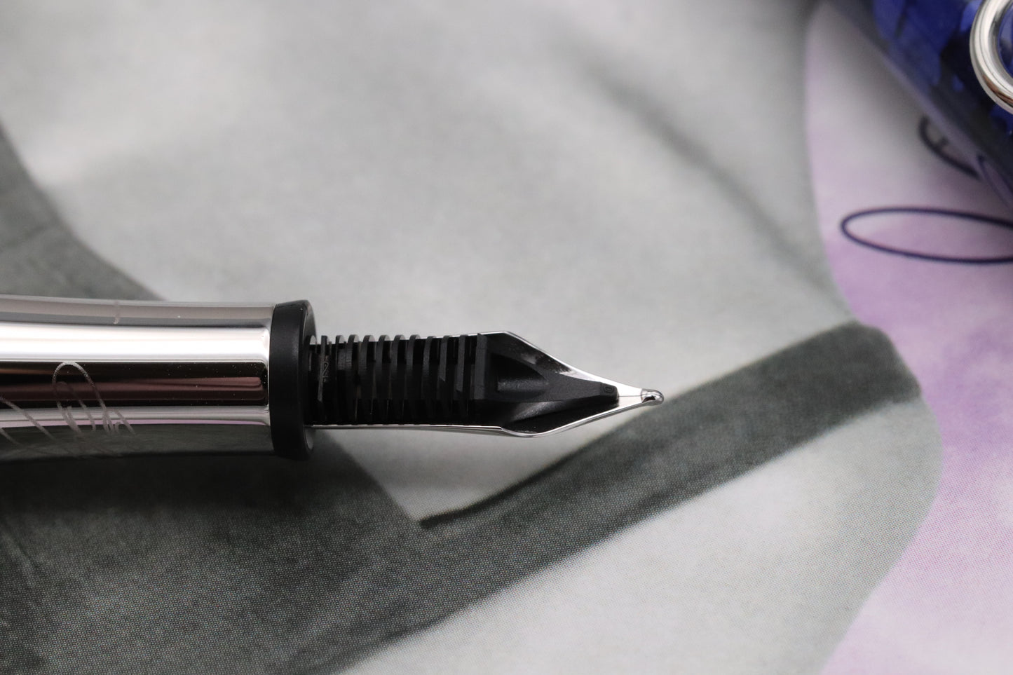 Montblanc Muses Elizabeth Taylor Special Edition Fountain Pen - DIPPED