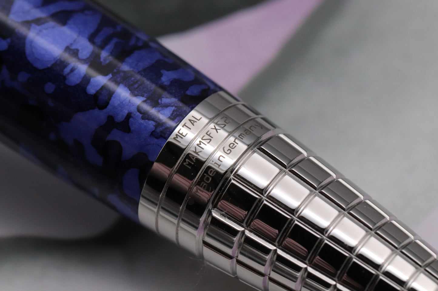 Montblanc Muses Elizabeth Taylor Special Edition Fountain Pen - DIPPED