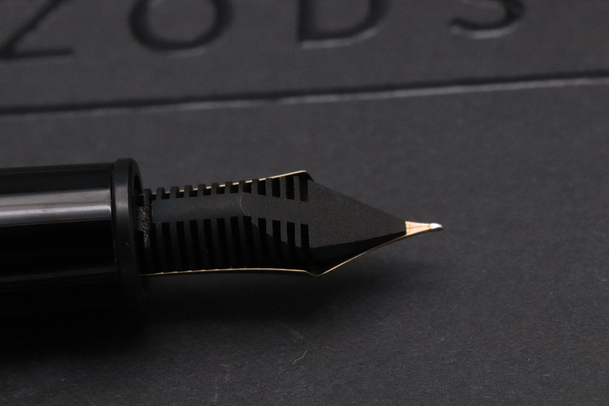 Montblanc Meisterstuck 146 LeGrand Gold Coated Fountain Pen - EF Monotone Nib