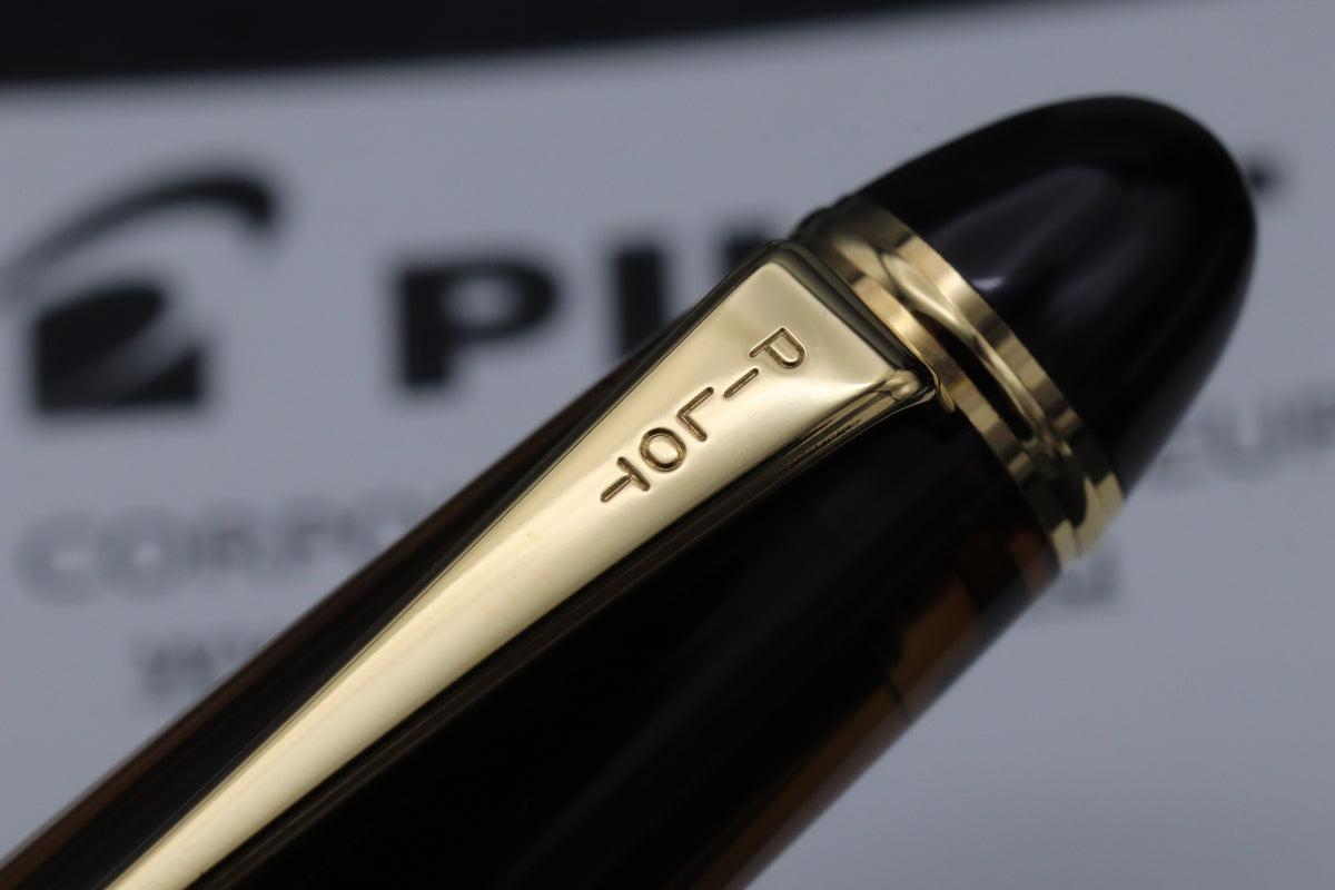 Pilot Custom 823 Amber Fountain Pen
