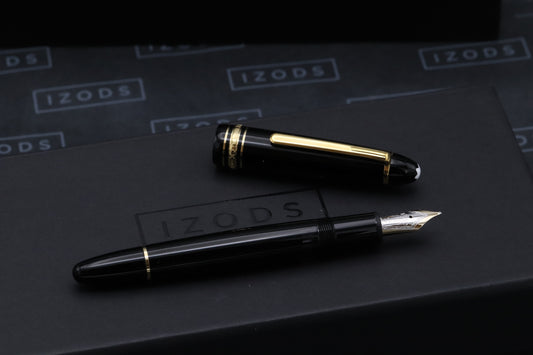 Montblanc Meisterstuck 146 LeGrand Gold Coated Fountain Pen - Broad Nib