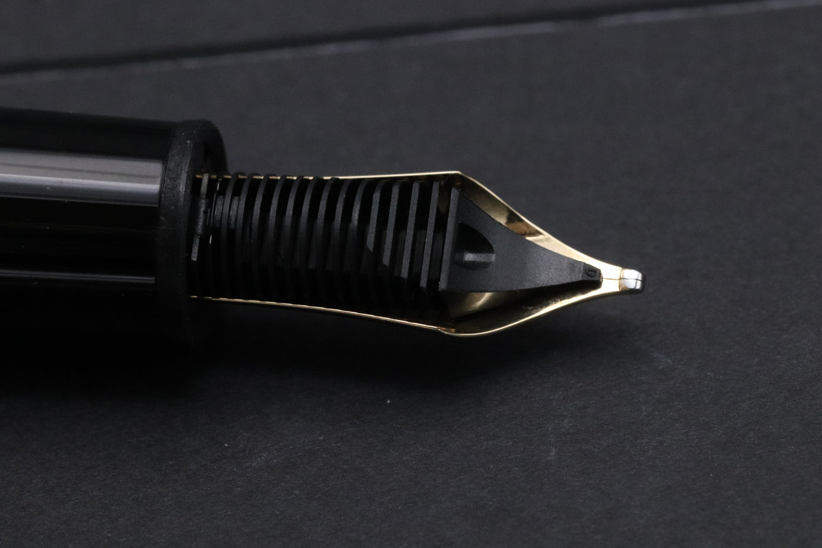 Montblanc Meisterstuck 146 LeGrand Gold Coated Fountain Pen - Broad Nib
