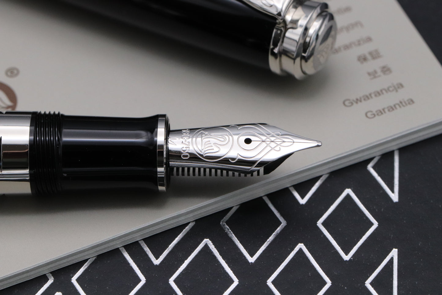 Pelikan Souveran M805 Metal Sleeve Fountain Pen - UNUSED