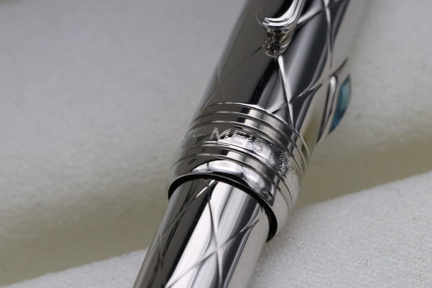 Montblanc Meisterstück Mozart Jungle Eyes Topaz Fountain Pen