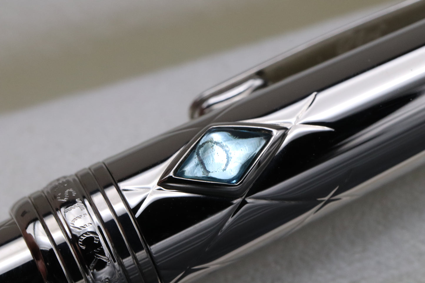 Montblanc Meisterstück Mozart Jungle Eyes Topaz Fountain Pen