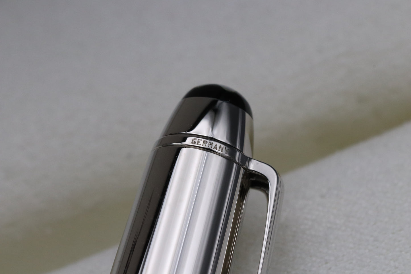 Montblanc Meisterstück Mozart Jungle Eyes Topaz Fountain Pen