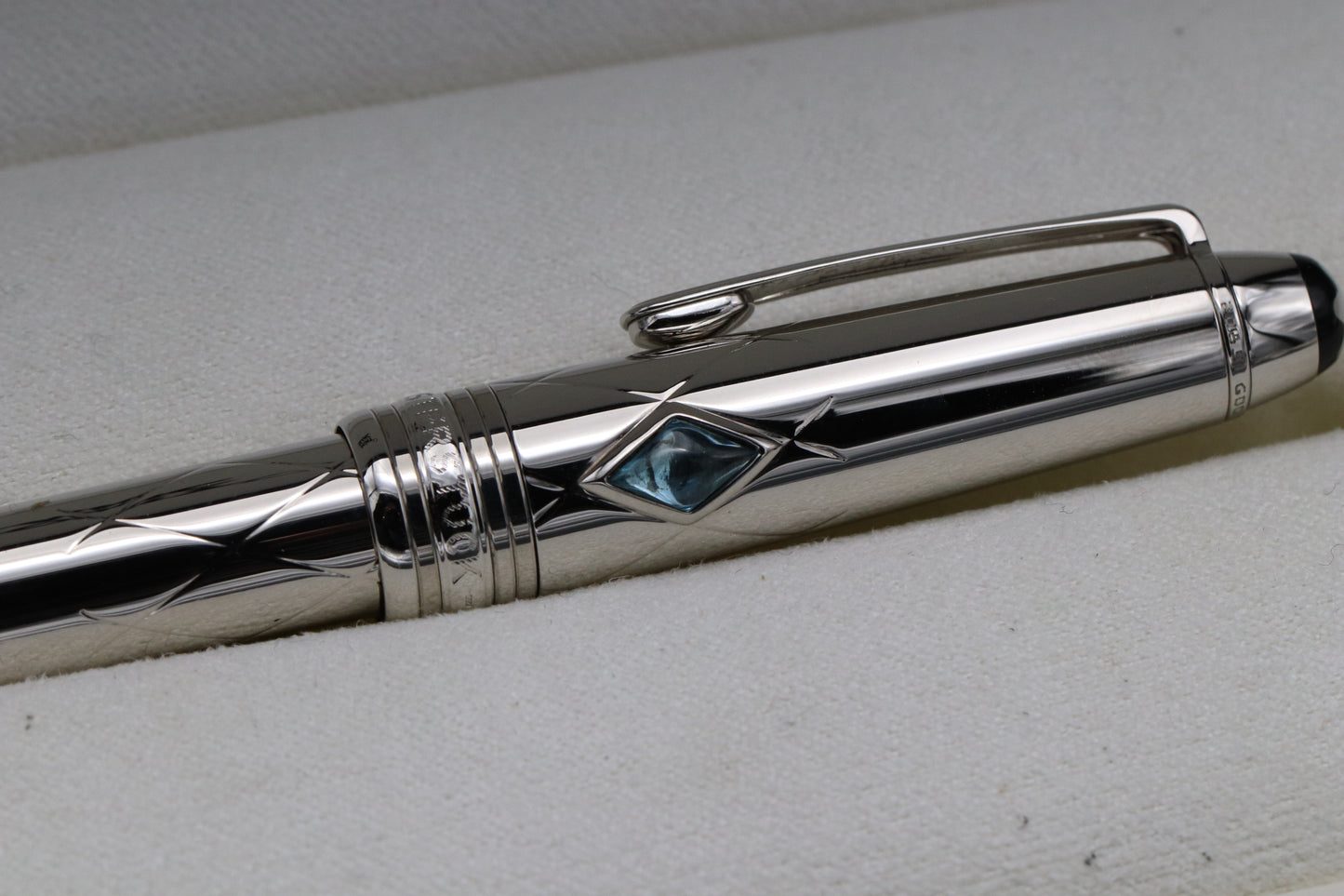 Montblanc Meisterstück Mozart Jungle Eyes Topaz Fountain Pen