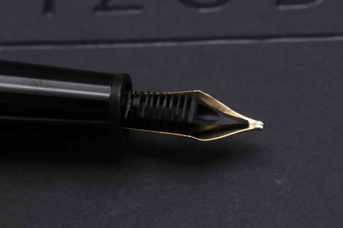 Montblanc Meisterstuck 145 Classique Gold Coated Fountain Pen - Broad Nib