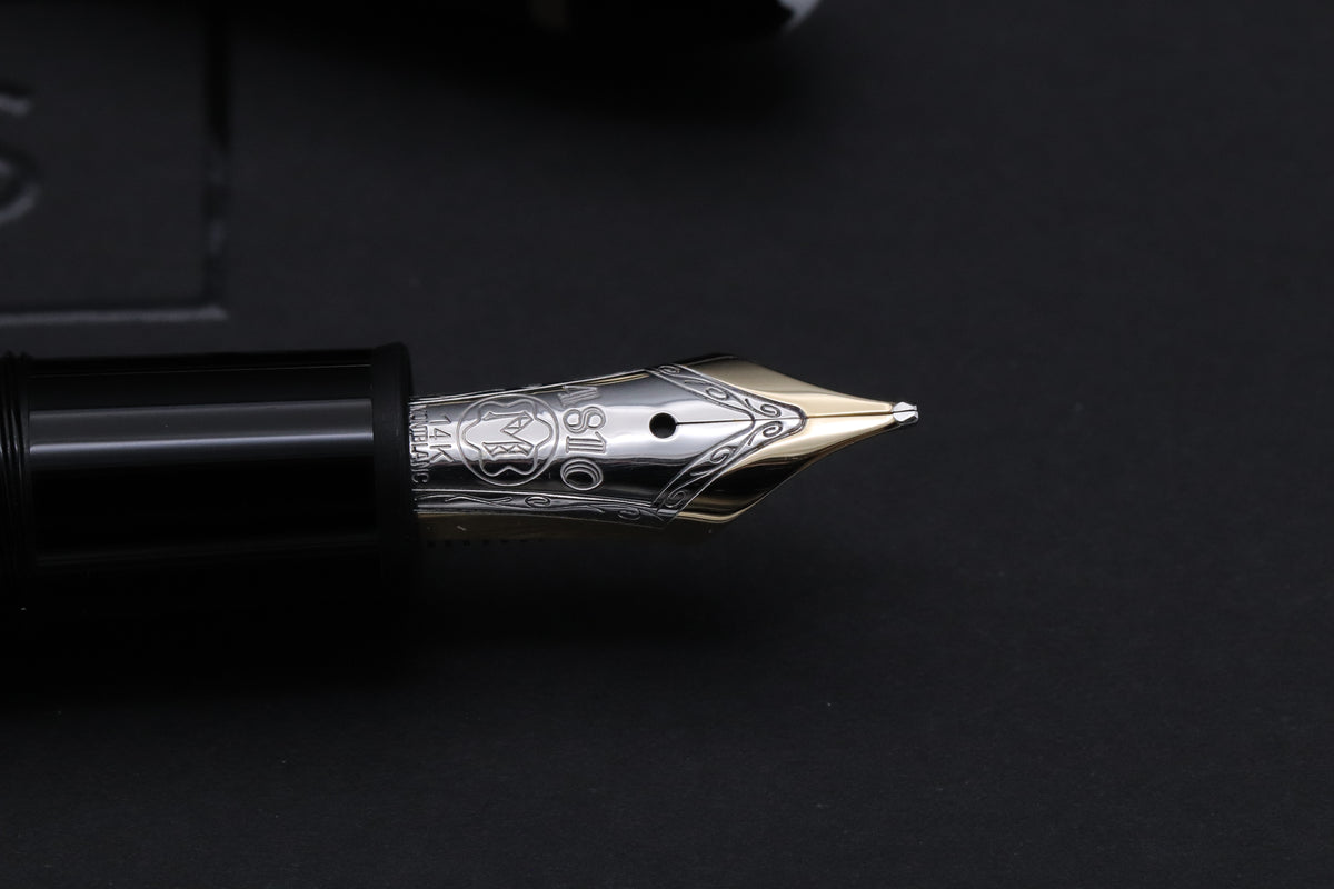Montblanc Meisterstuck 146 LeGrand Gold Coated Fountain Pen - Serviced by Montblanc July 2026 - Broad Nib