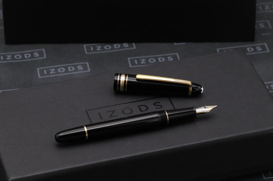 Montblanc Meisterstuck 145 Classique Gold Coated Fountain Pen - Fine Nib