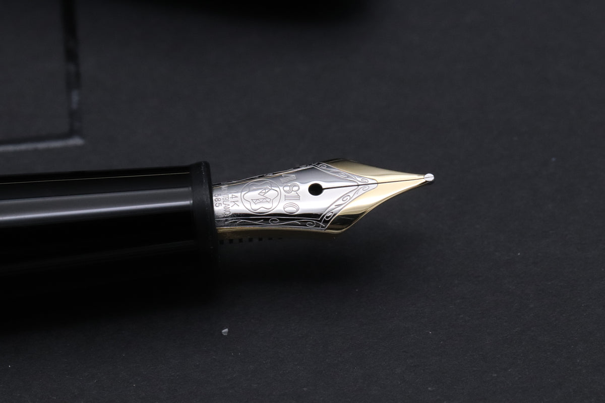 Montblanc Meisterstuck 145 Classique Gold Coated Fountain Pen - Fine Nib