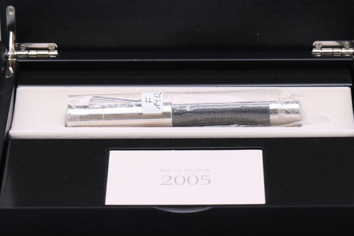 Graf von Faber-Castell Pen of the Year 2005 Galuchet Fountain Pen - UNUSED