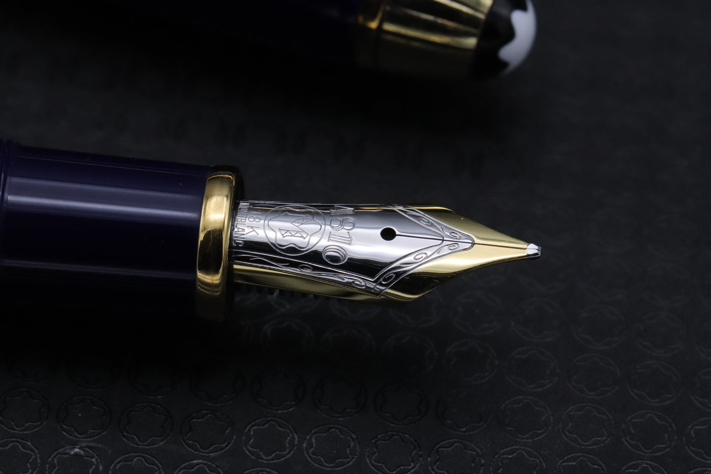 Montblanc Meisterstuck 146 LeGrand Ramses II Vermeil Fountain Pen - Broad Nib