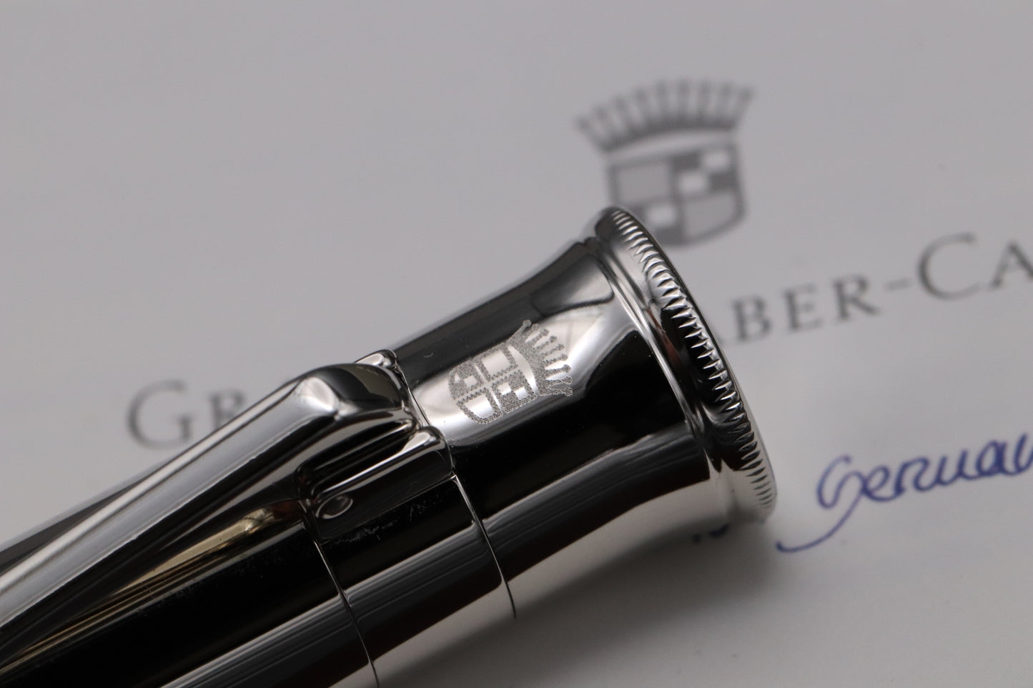 Graf von Faber-Castell Classic Anello Grenadilla Fountain Pen
