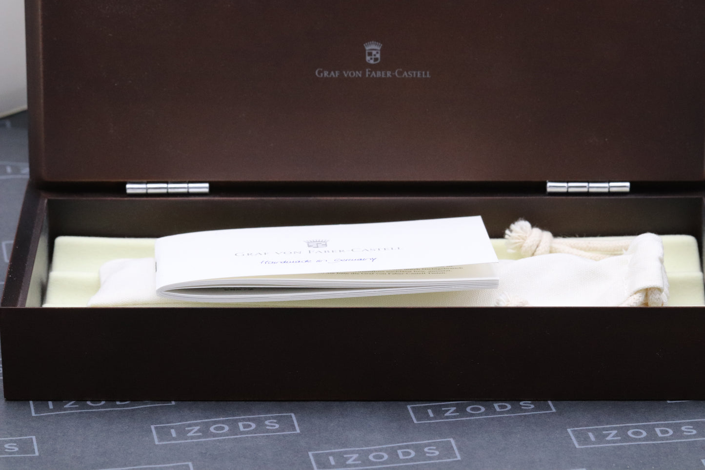 Graf von Faber-Castell Classic Anello Grenadilla Fountain Pen