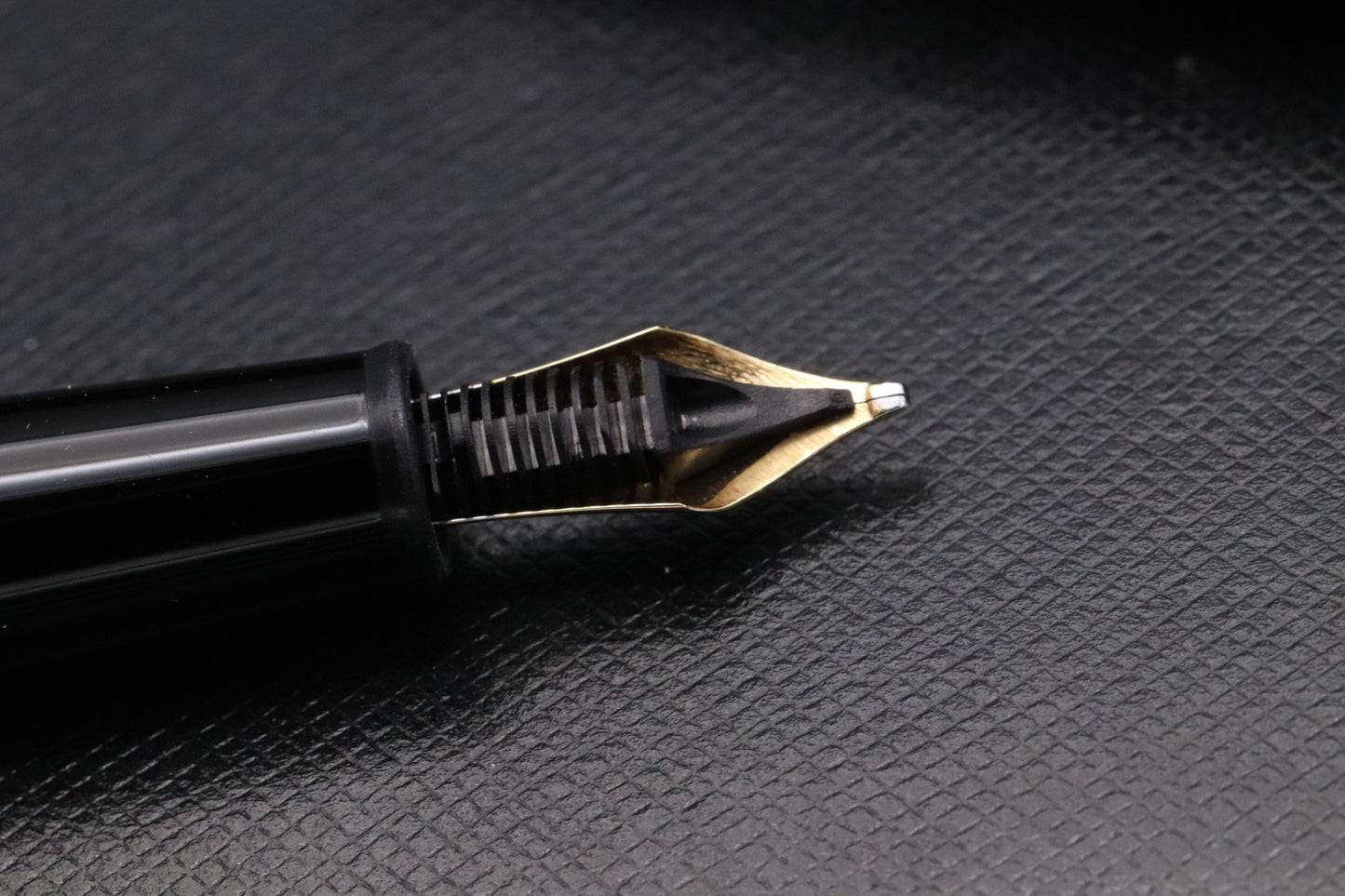 Montblanc Meisterstuck 145 Classique Platinum Coated Fountain Pen - Broad Nib