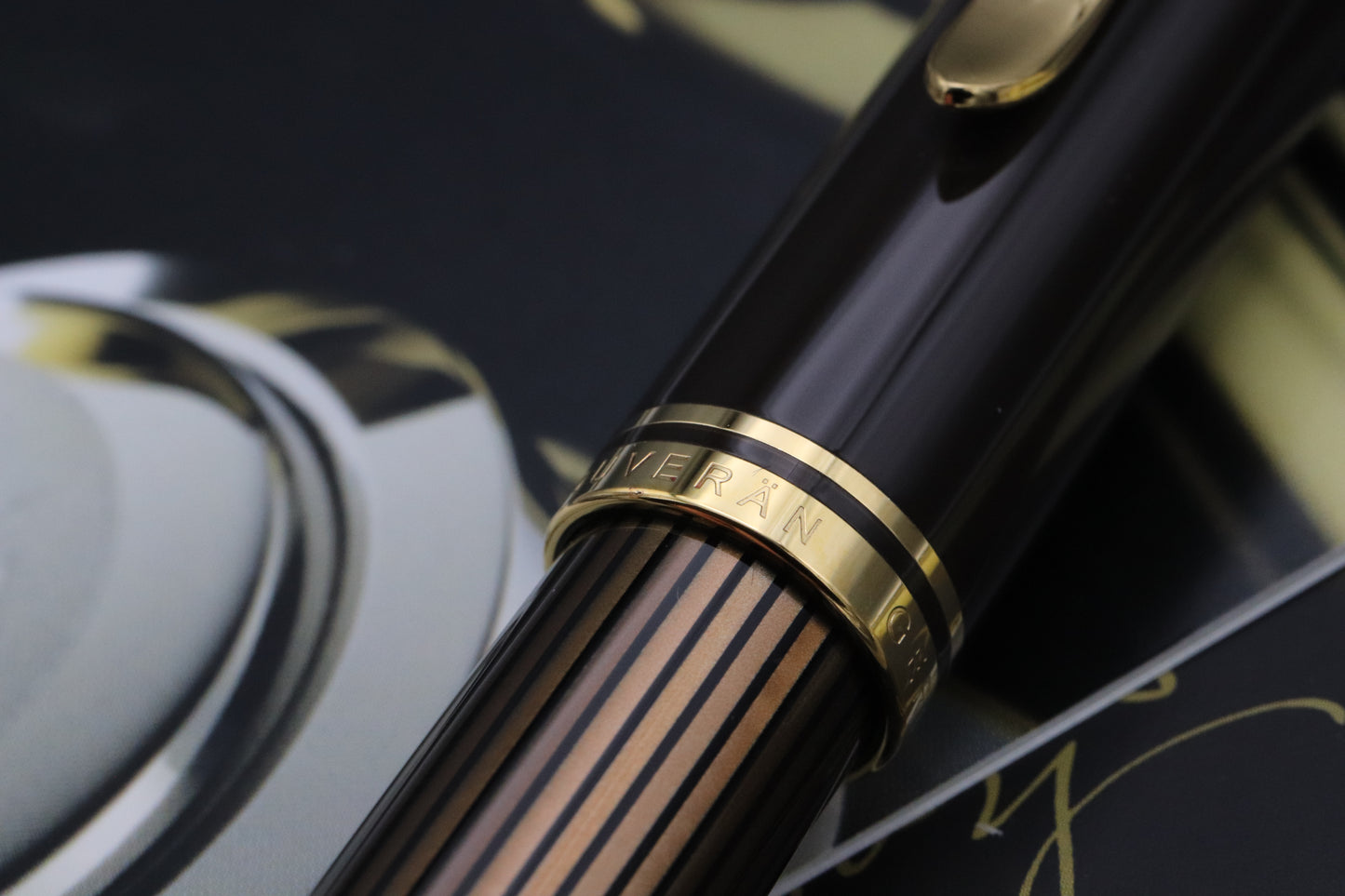 Pelikan Souveran M800 Brown Black Special Edition Fountain Pen - NEVER INKED