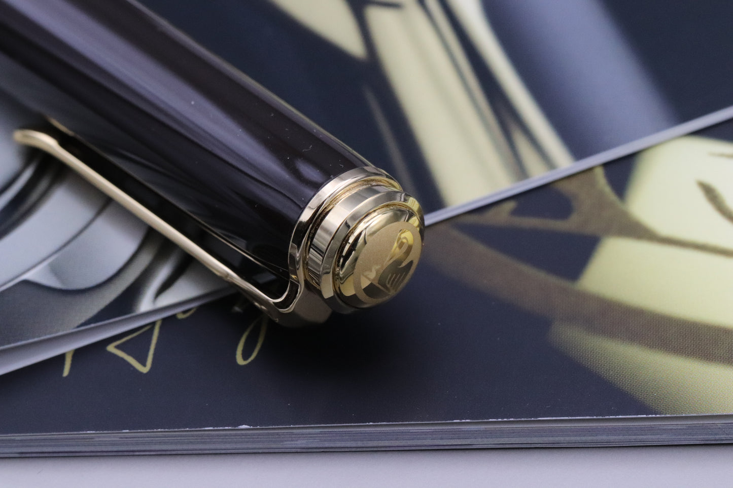 Pelikan Souveran M800 Brown Black Special Edition Fountain Pen - NEVER INKED