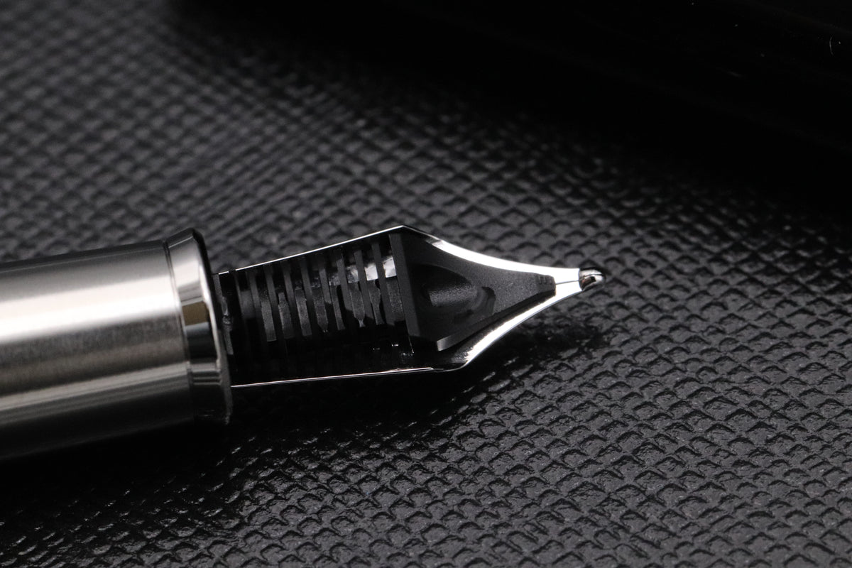 Montblanc Heritage Rouge et Noir Baby Black Resin Fountain Pen - UNUSED