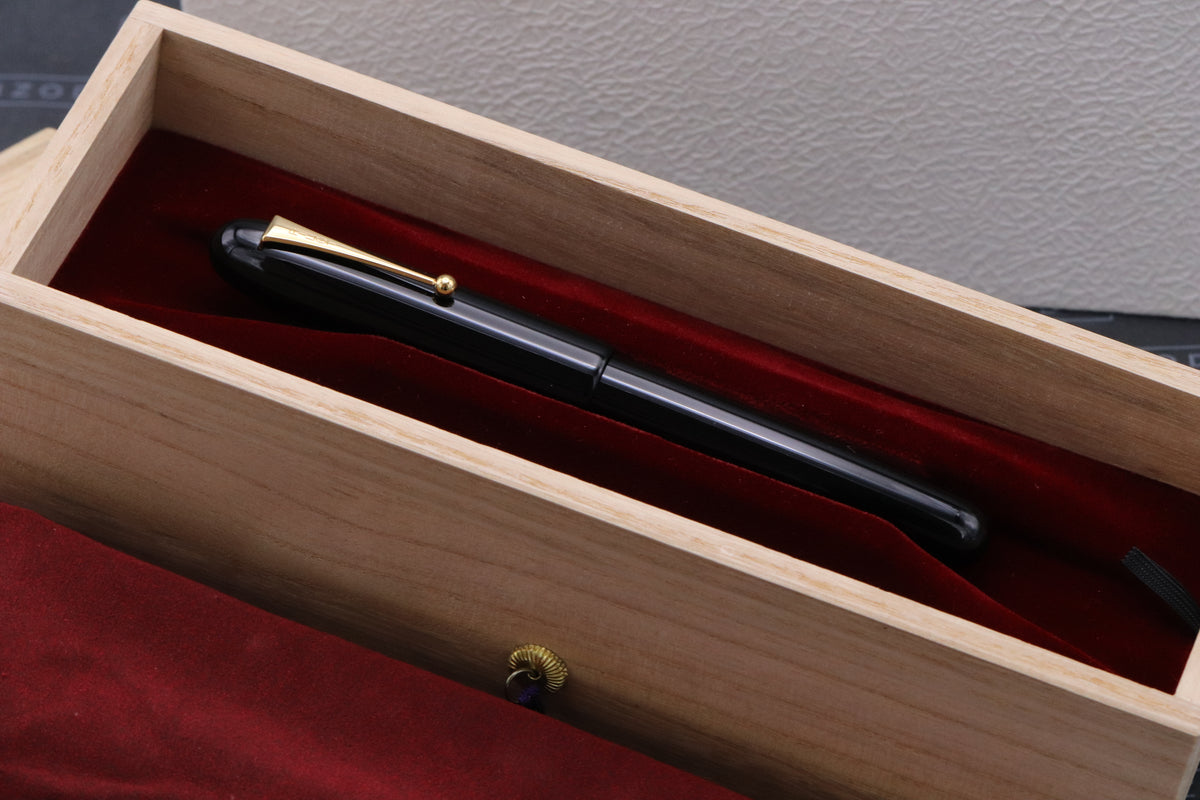 Pilot Namiki First Generation 'Emperor' Urushi Fountain Pen - Broad #50 Nib