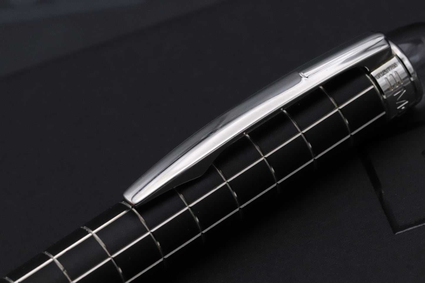 Montblanc Starwalker Rubber Platinum Ballpoint Pen