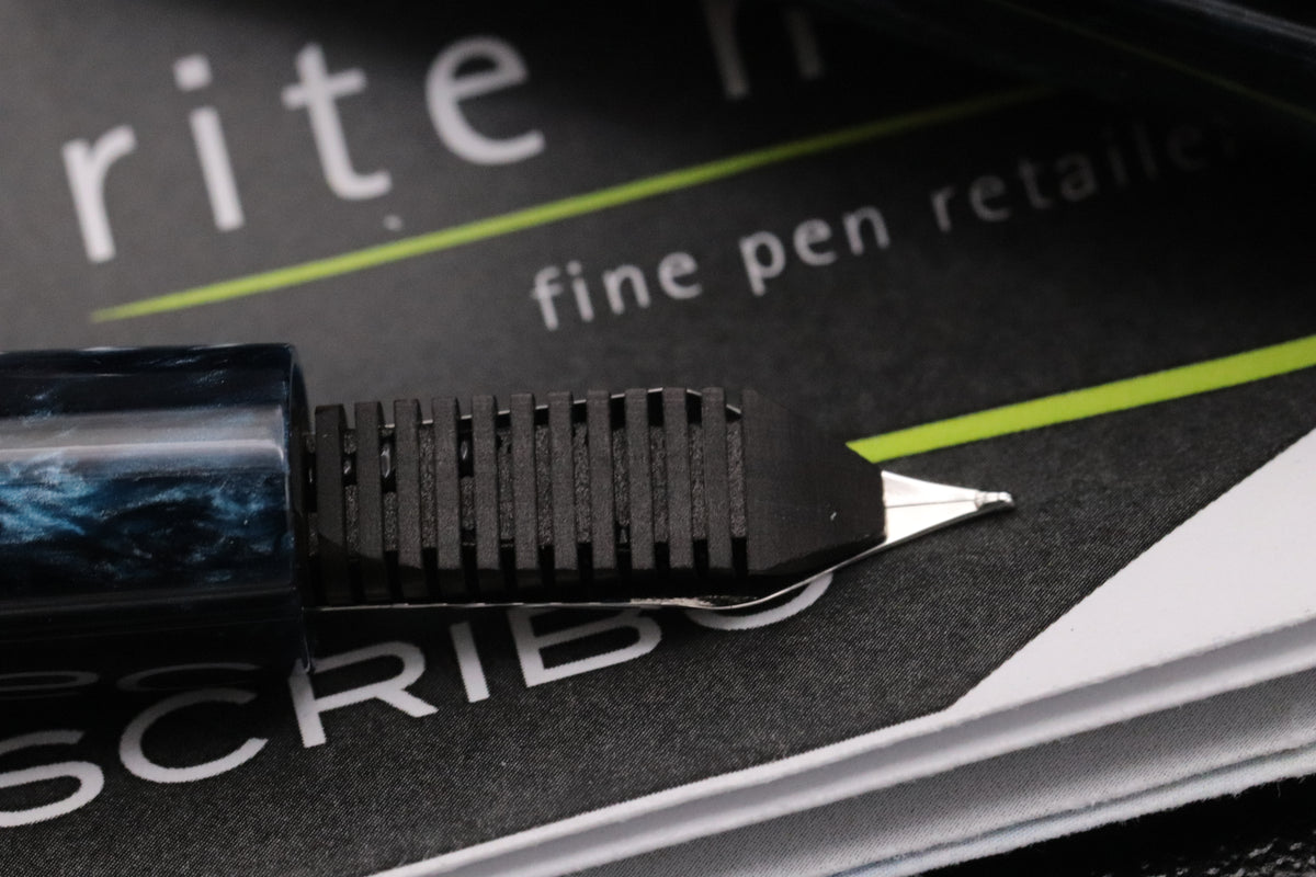 SCRIBO Write Here Mariana Deep Blue Fountain Pen - 18k Extra Fine Nib