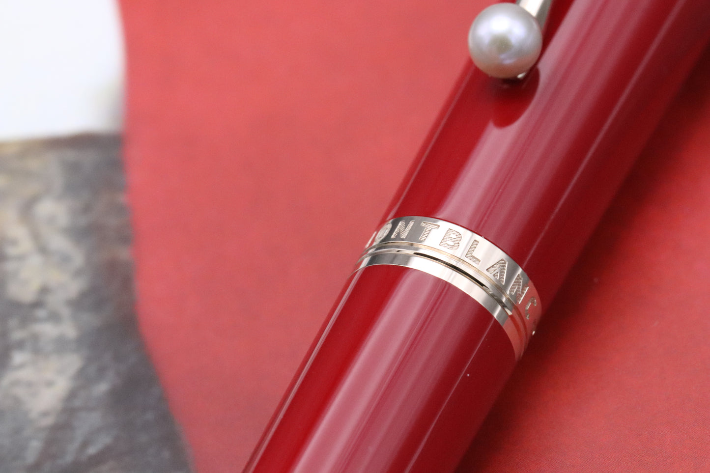 Montblanc Muses Marilyn Monroe Red Special Edition Rollerball Pen