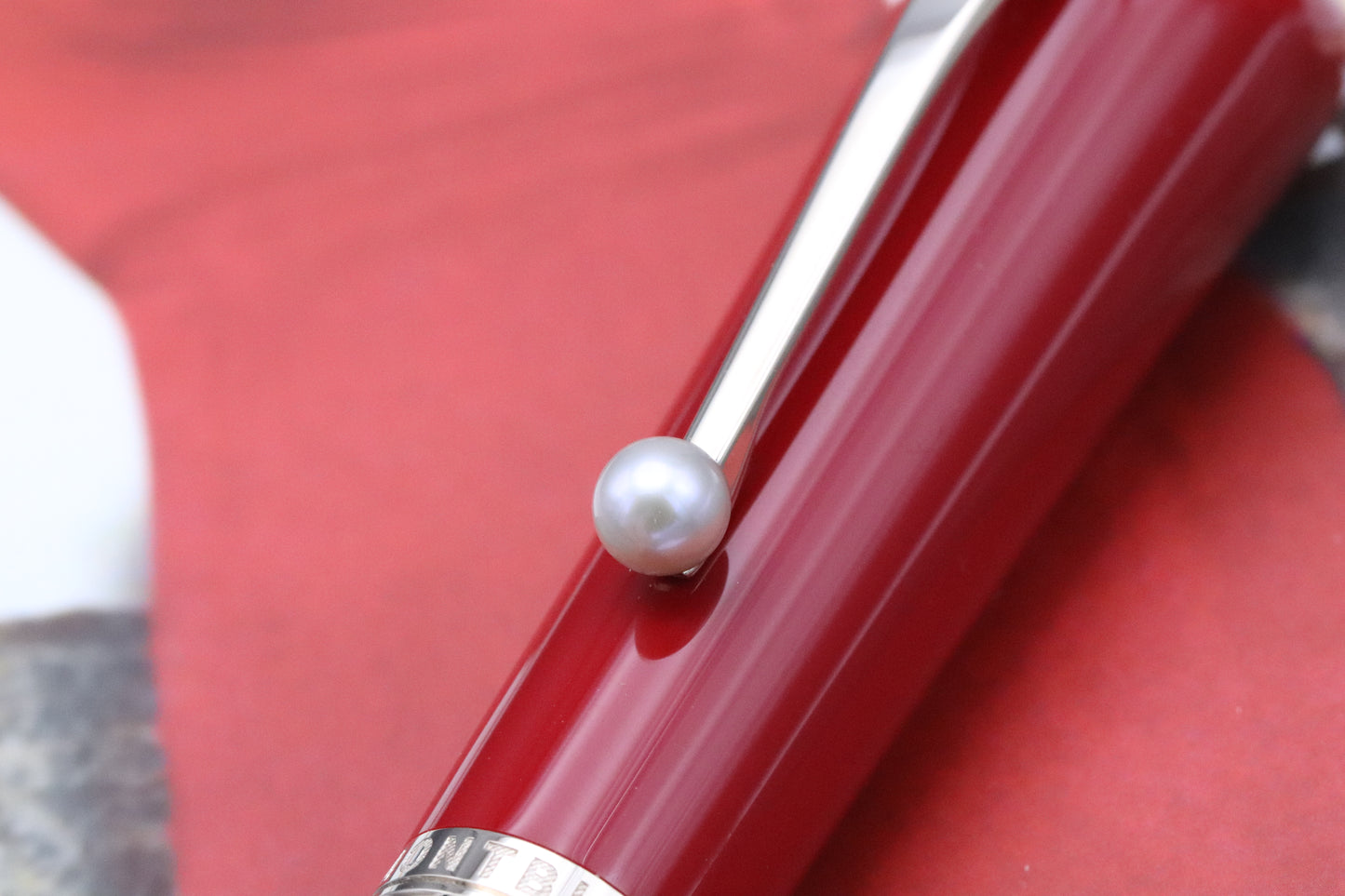 Montblanc Muses Marilyn Monroe Red Special Edition Rollerball Pen