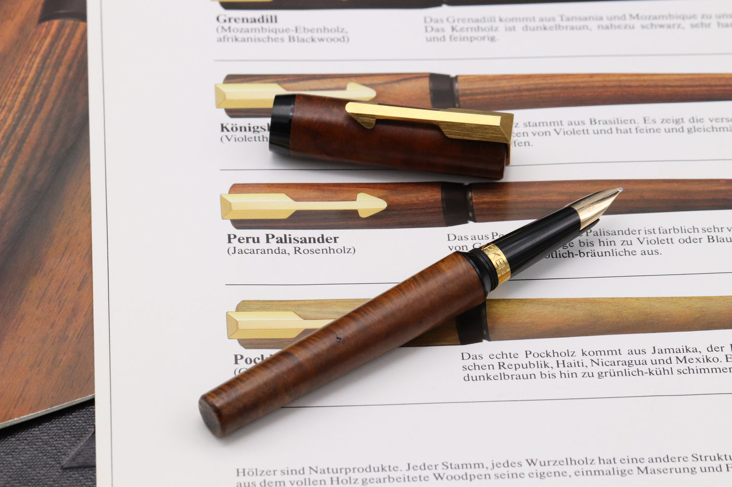 Parker WoodPen Briar Wood Fountain Pen with Special Information Folder